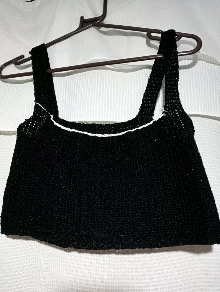 Black Tank Crop Top