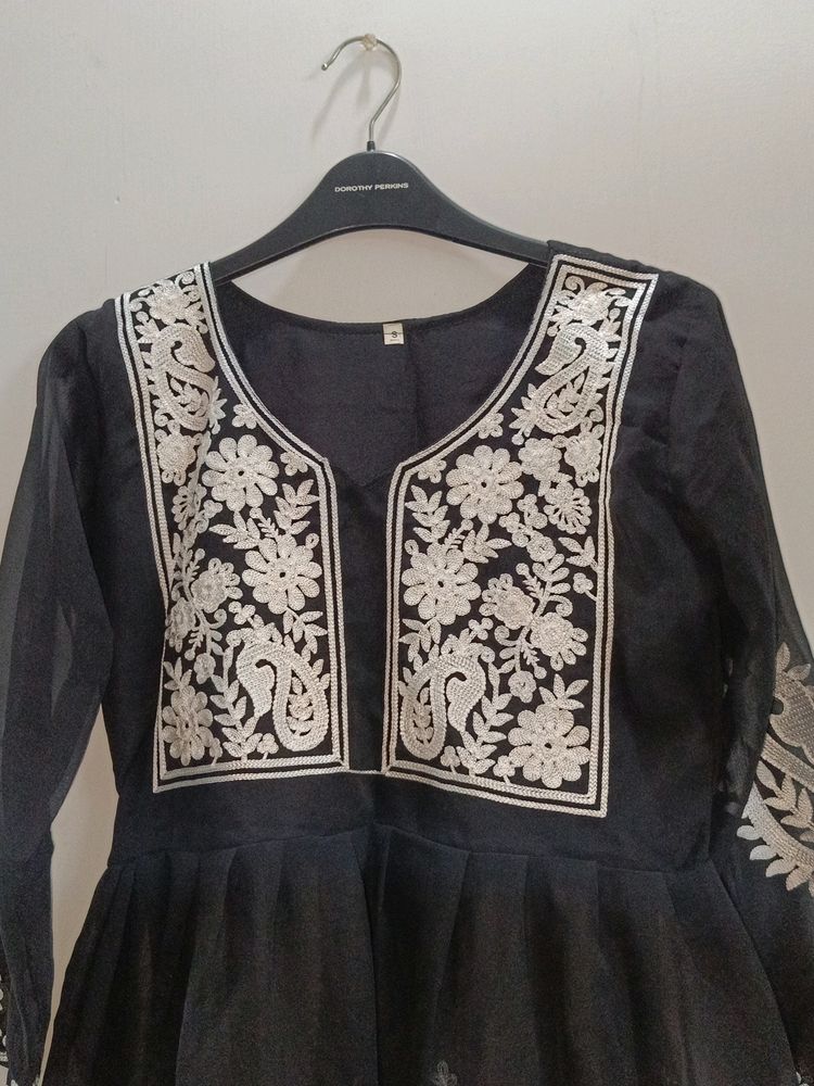 Chikankari Kurti