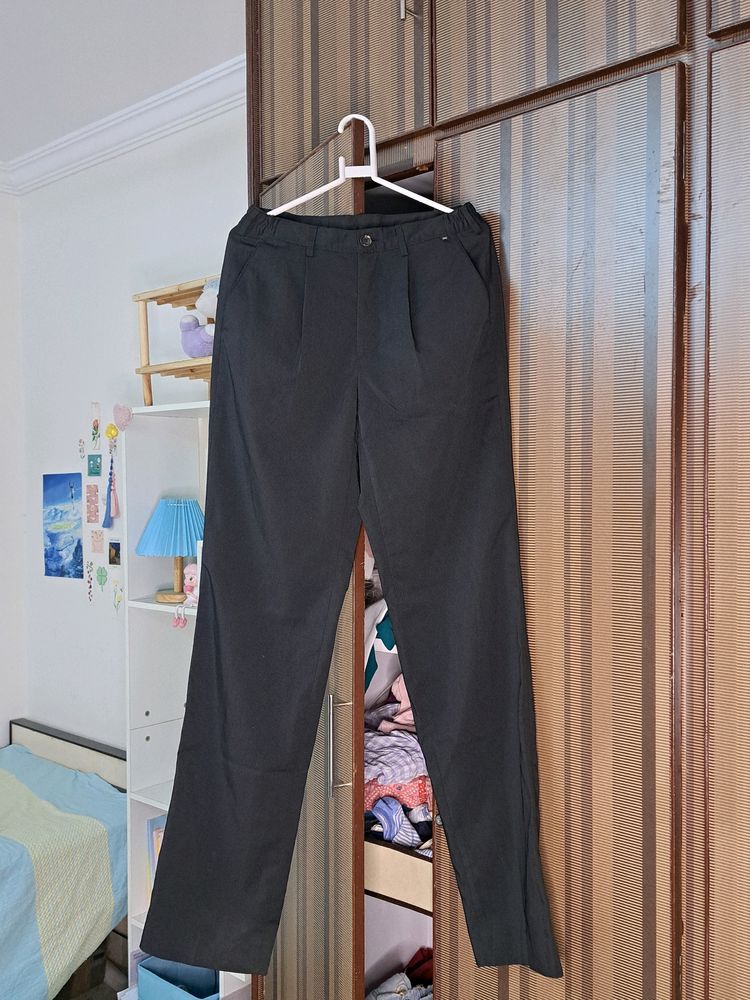 Black Straight Fit Korean Trousers