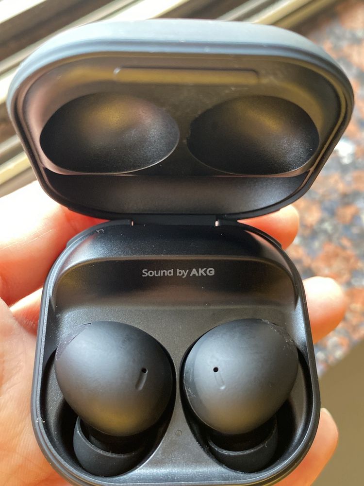 Samsung Galaxy Buds2 Pro, with Innovative AI Featu