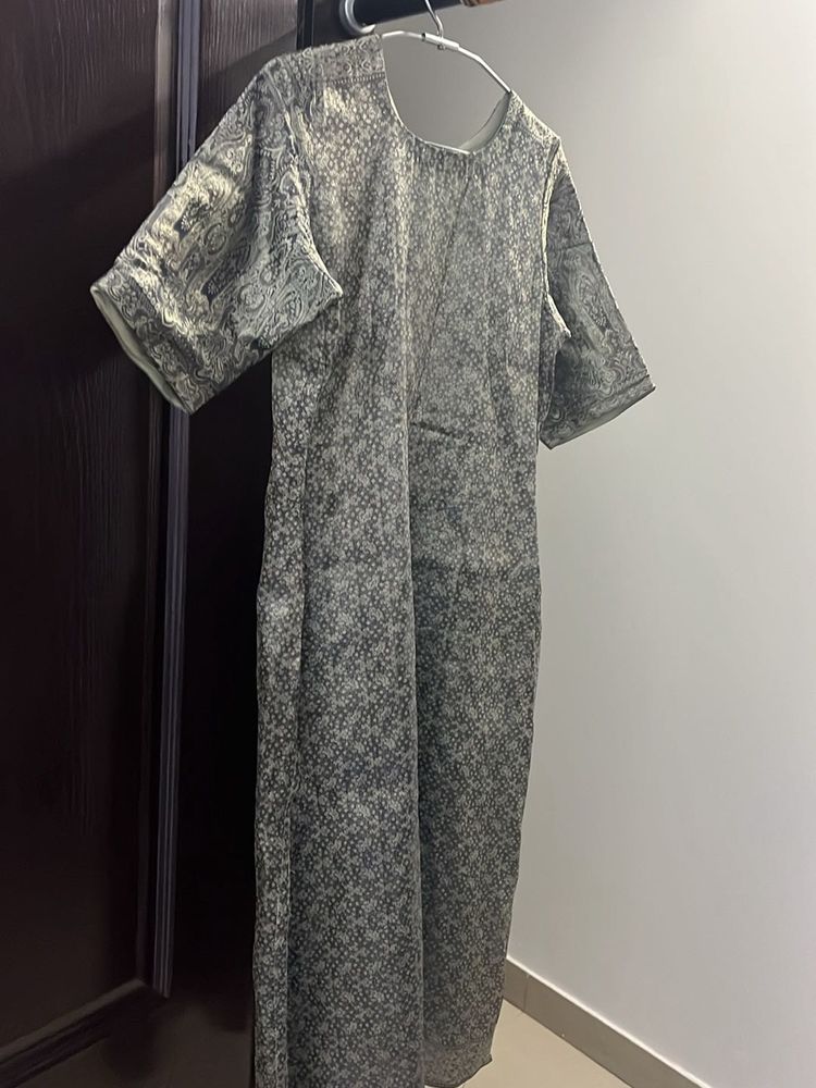 Beautiful Long Banarasi Silk Kurta With Bottom