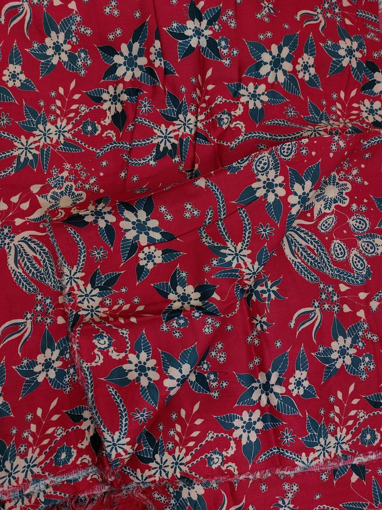 Red Floral Prinrlted Cotton Satin Fabric