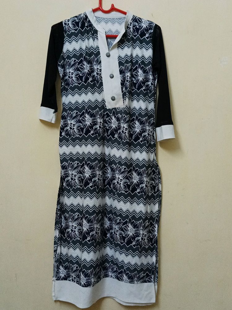 Black And White Long Kurti With Three Fourth Sleev