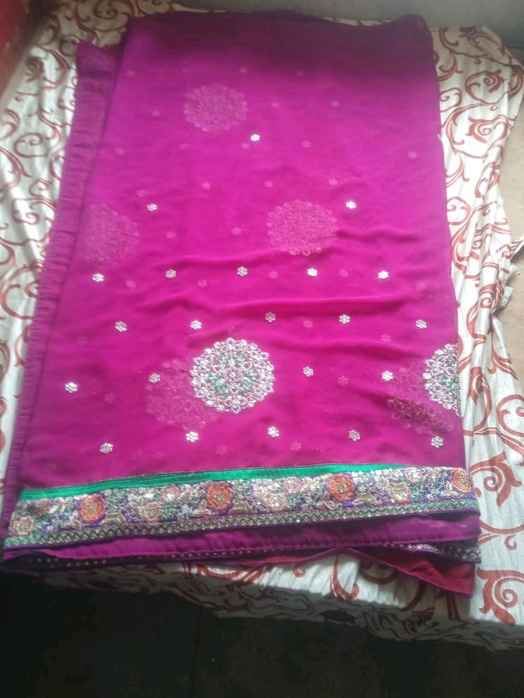 Pink Saree With Beautiful Sliver Flowers Design