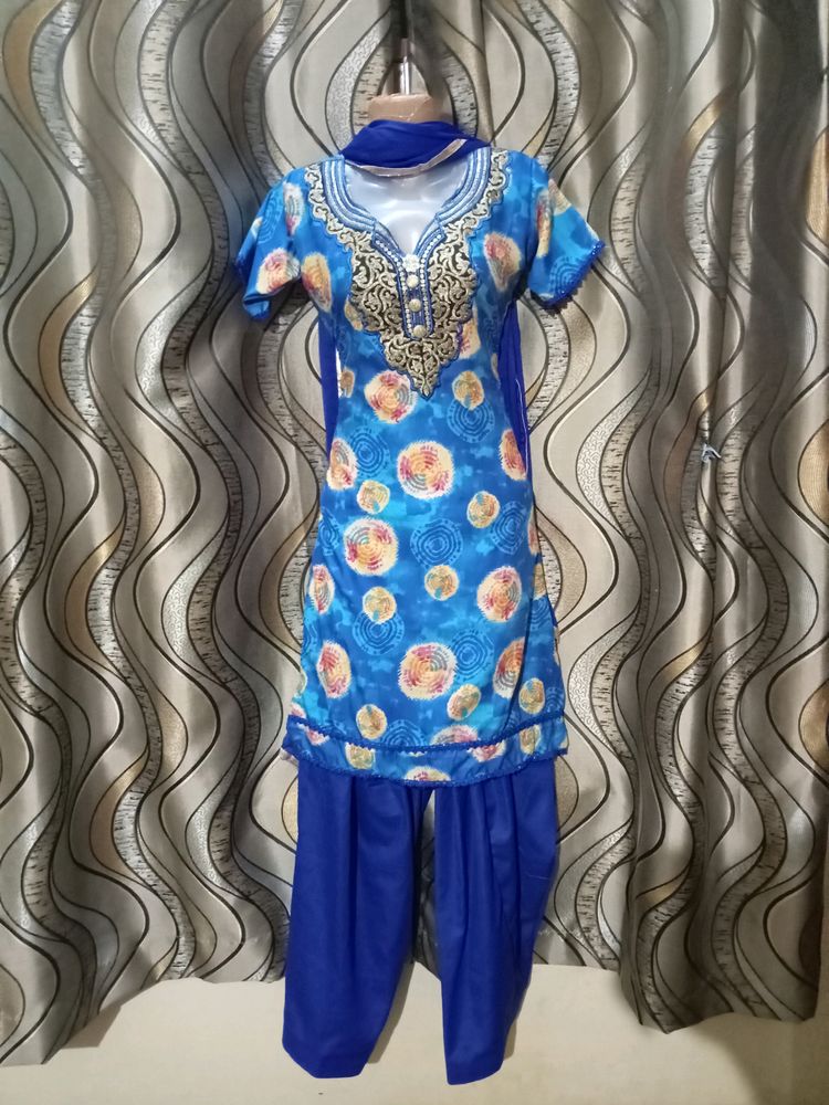 Beautiful Floral Salwar Suit