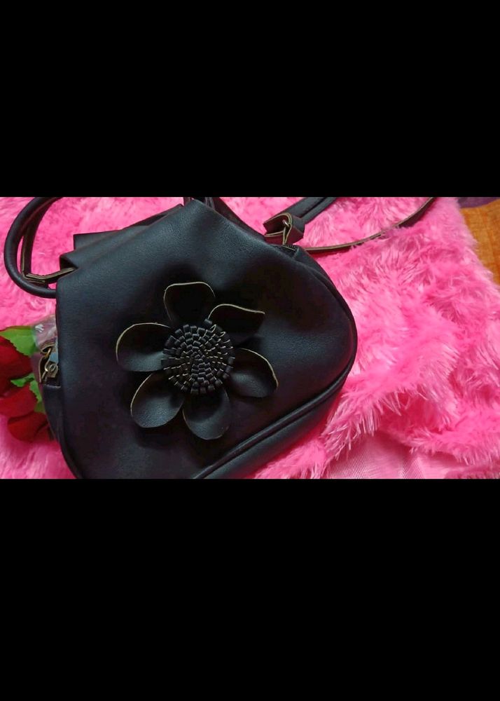 Grab Now Fast Black Sling Bag