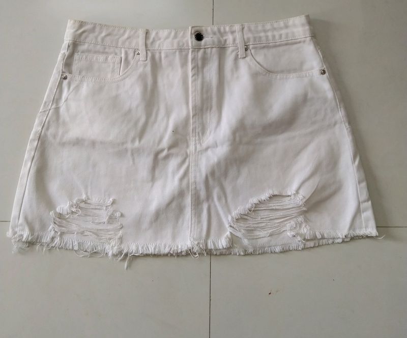 Forever 21 Los Angeles White Denim Shorts