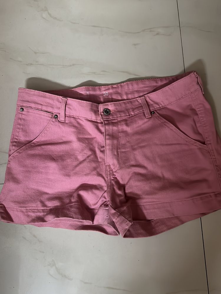 Levi’s Short In Pink