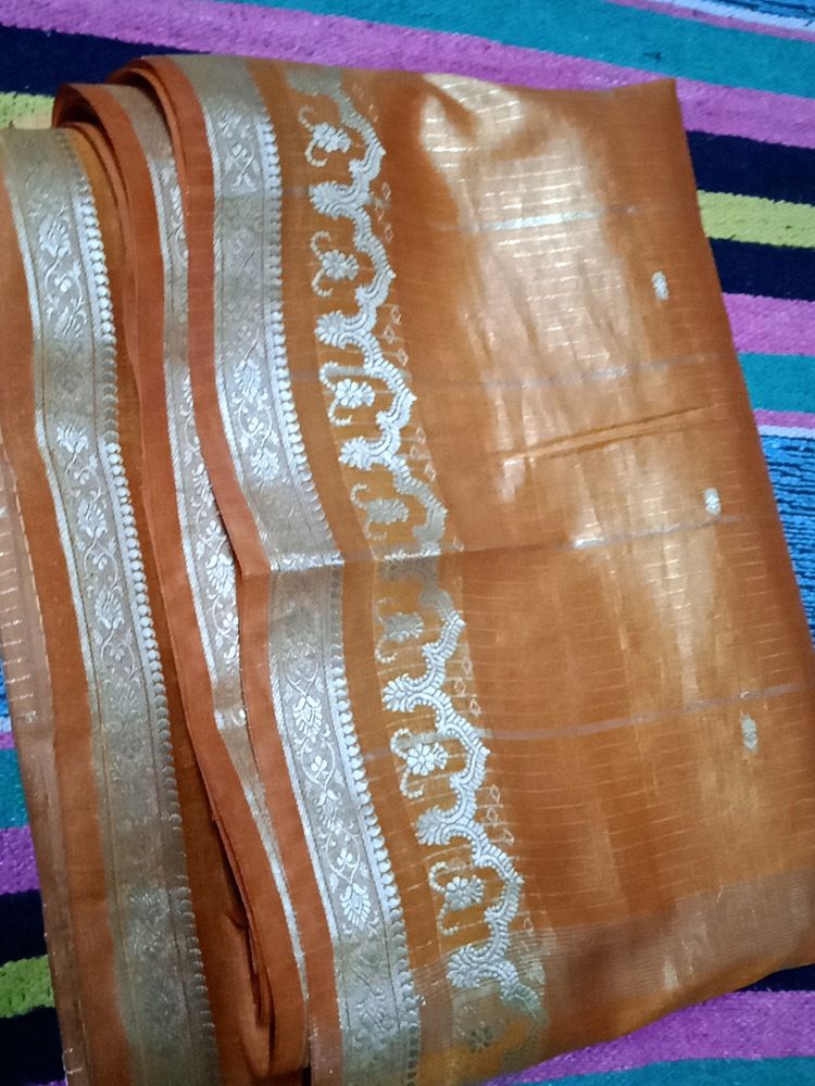 golden banarasi silk saree in good condition without blouse