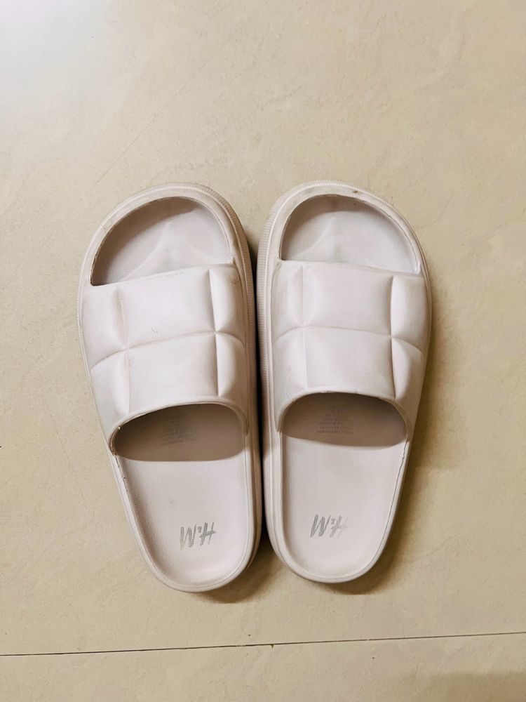 H&m  White Slides