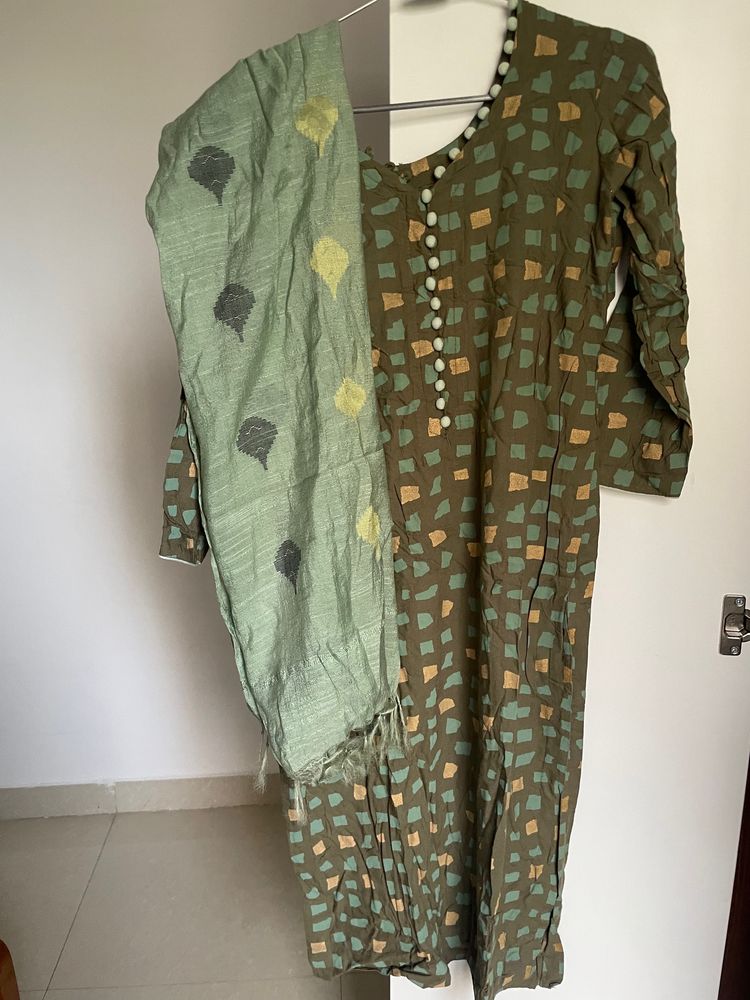 Beautiful Green Suit With Pant And Dupatta