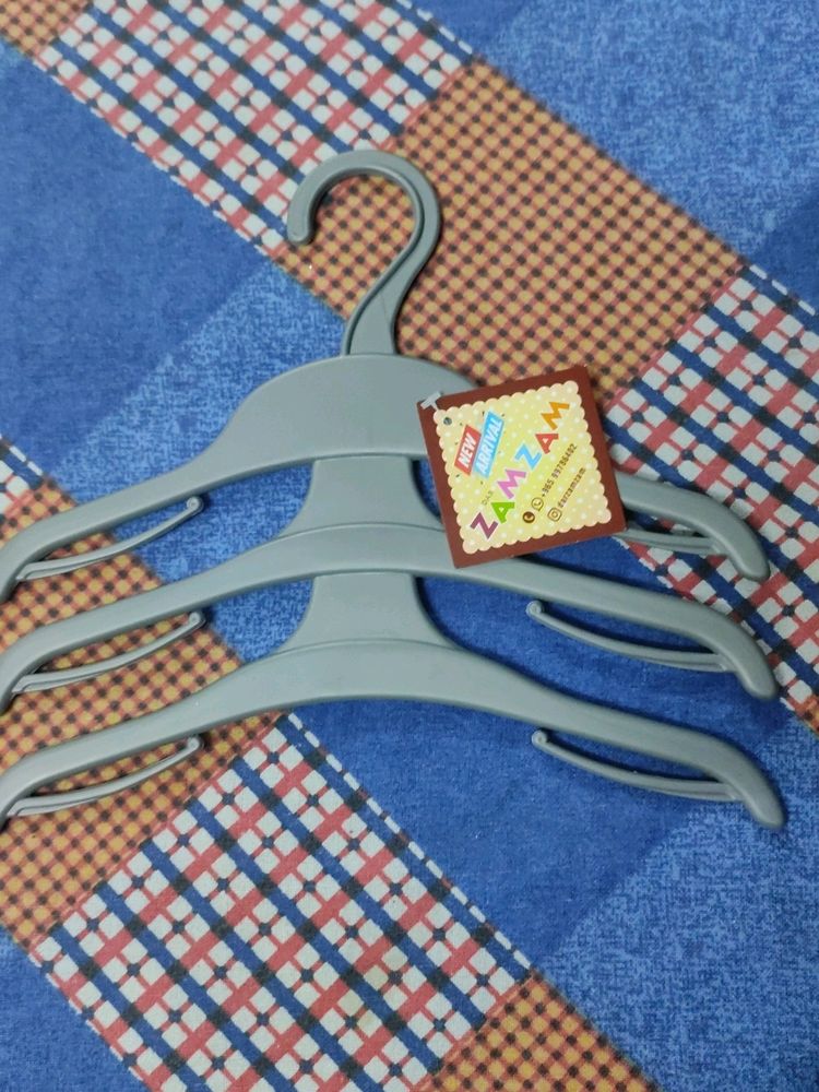 Kids Hanger Set Of 12