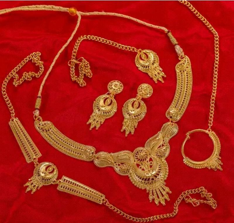 Heavy Gold Plated Necklace Set