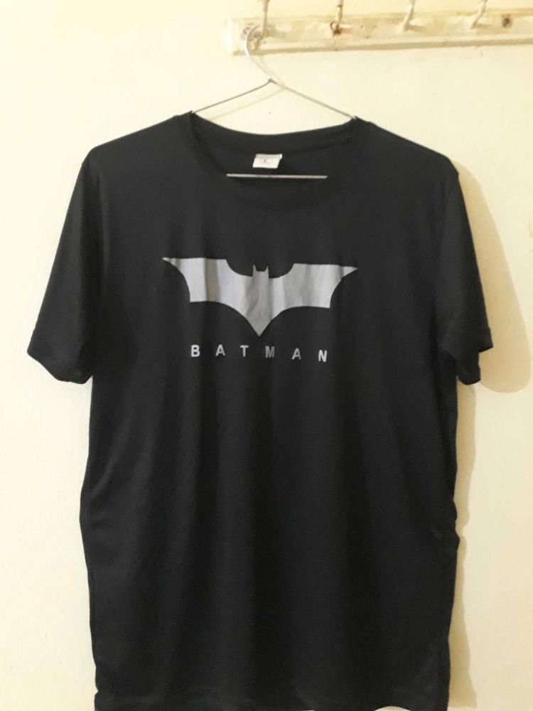 "Batman Black Logo T-Shirt"