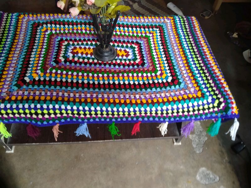 Multicolor Tea Table Cover