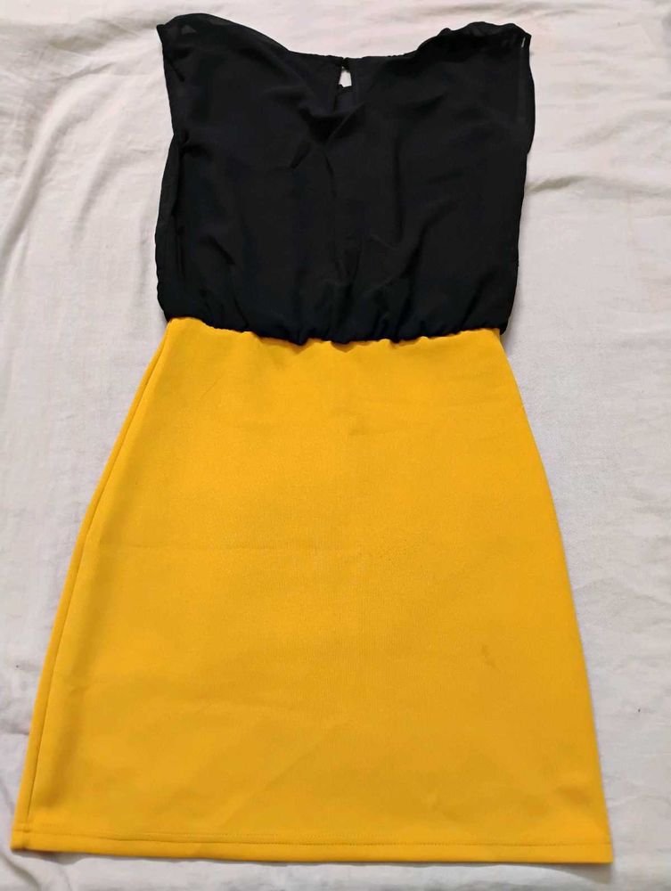 Dress With Yellow Skirt And Black Top