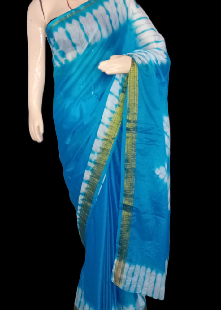 Preloved Tie And Die Saree With Golden Border