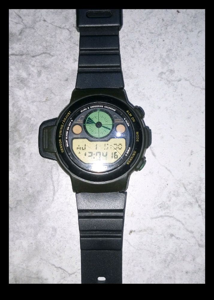 Rare Casio Retro Watch With Islamic Compass