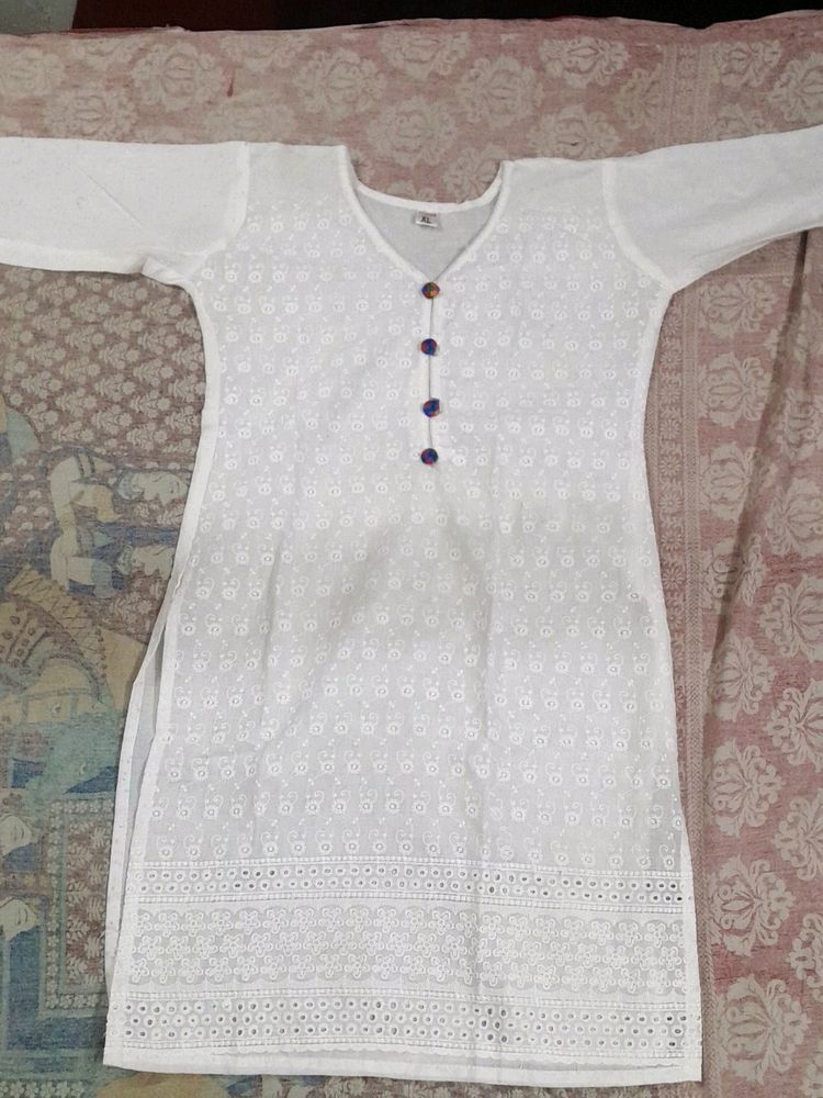 Chikankari kurta