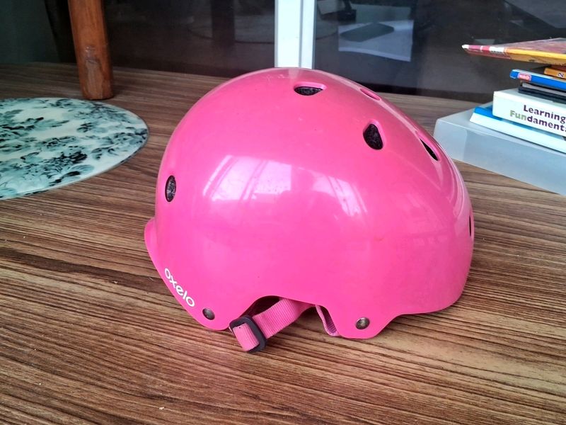 Oxelo Pink Helmet+ FREE GOODIES🥳🎁