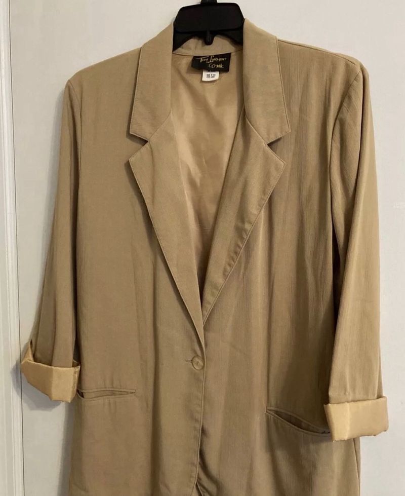 OVERSIZED BEIGE BLAZER FOR WOMEN- L/XL SIZE