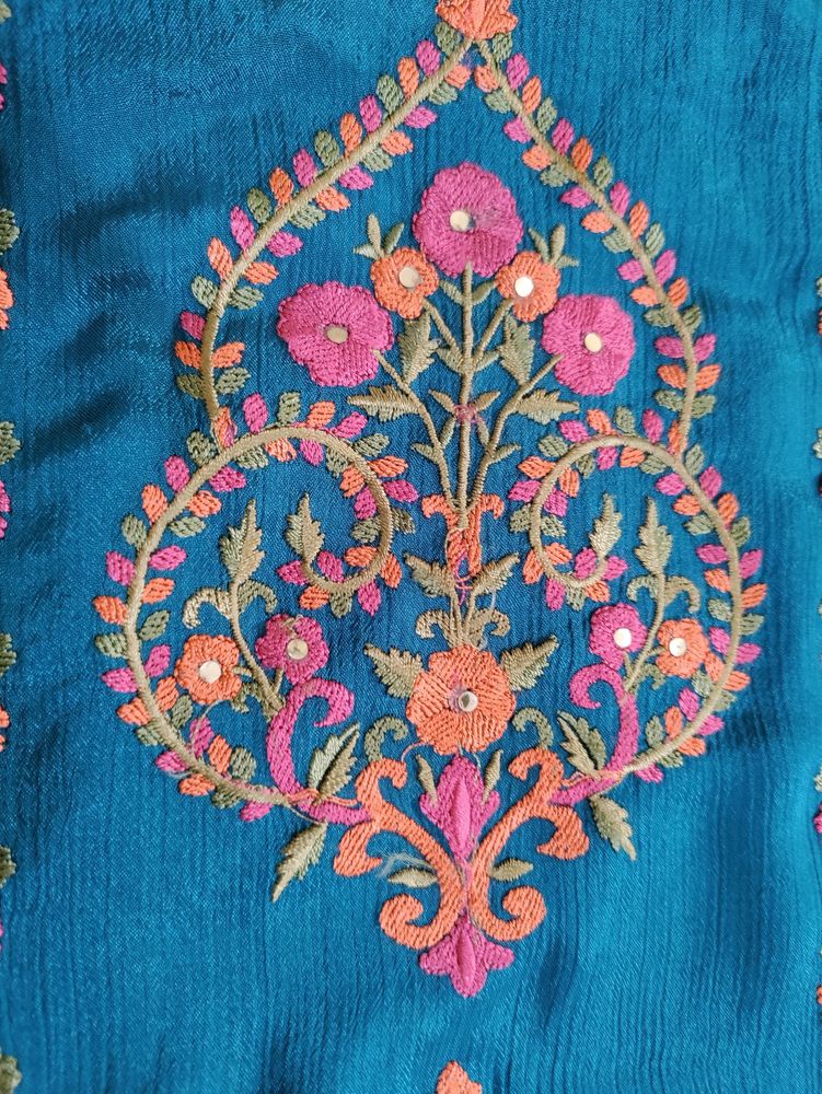 Peacock Color Complete Suit