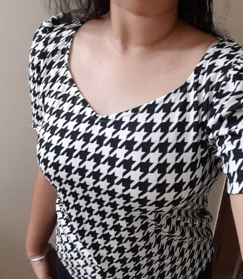 Black And White Patterned Top