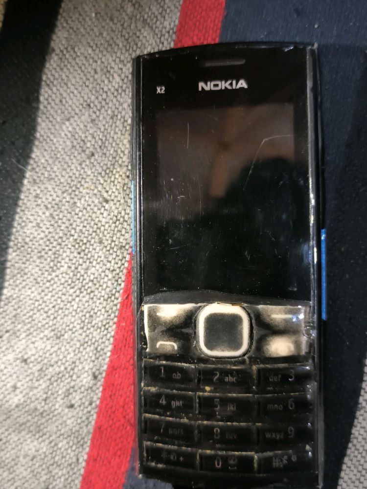 Nokia X2-02