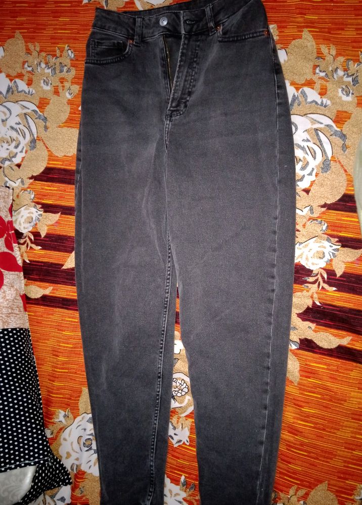 Charcoal Colur Never Worn H&M Jeans !!