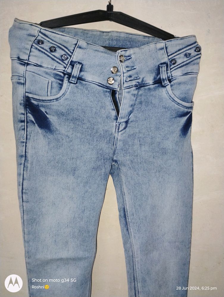 Brand New Jeans 👖