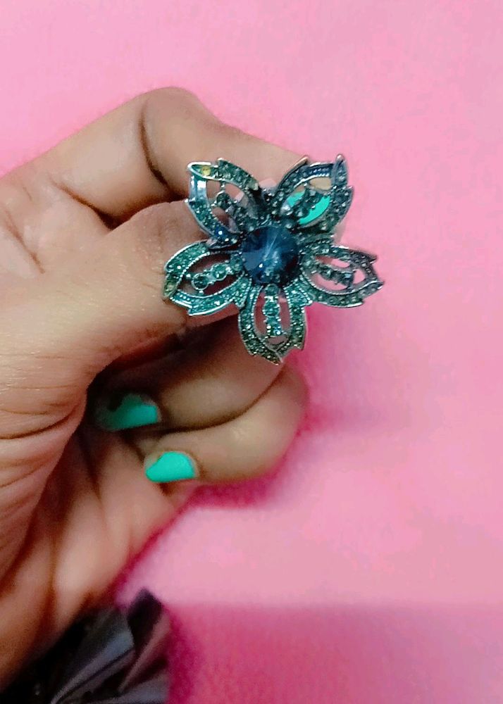 Beautiful Flower Ring