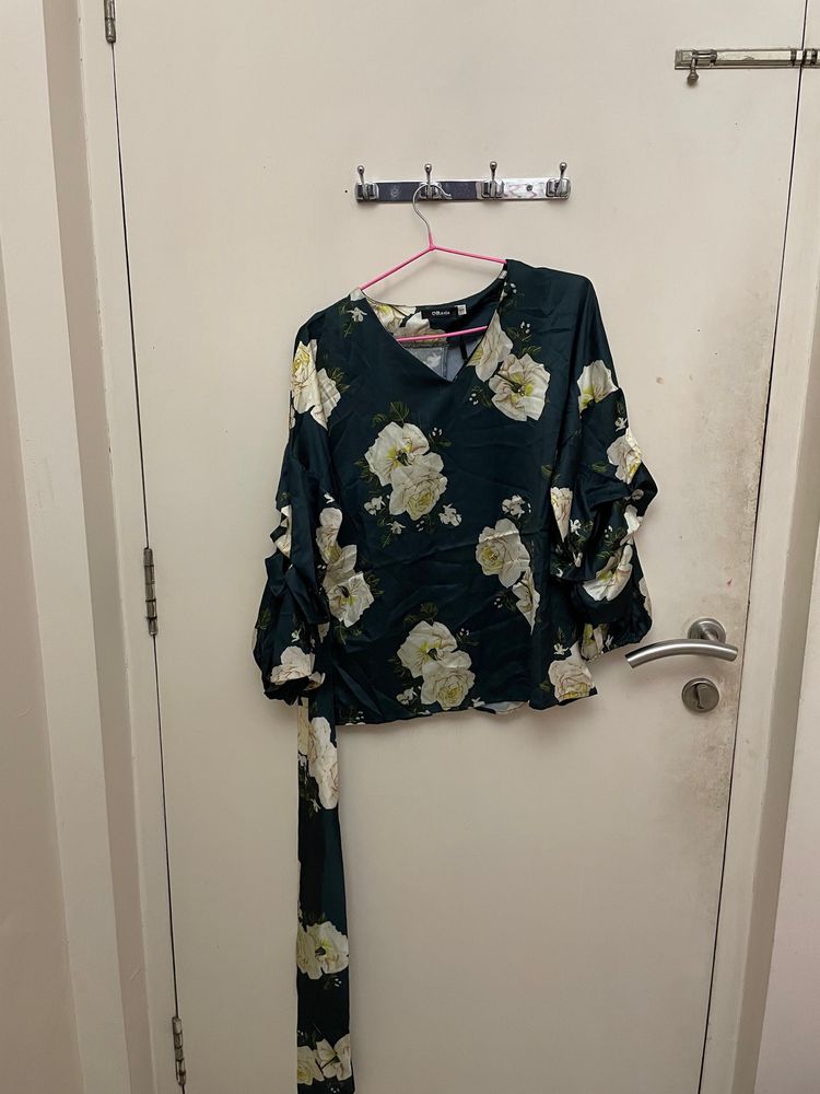 Floral Peplum Top With Belt
