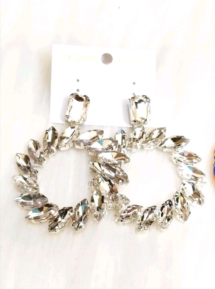 Korean Earings (White)