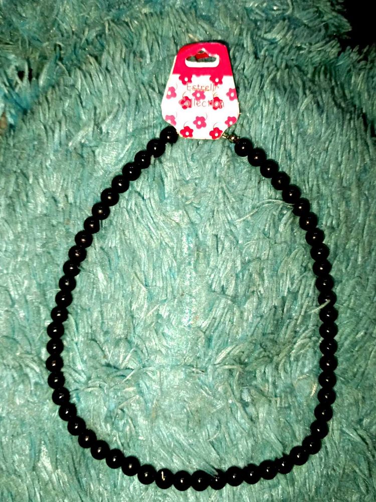 Black Beads Necklace