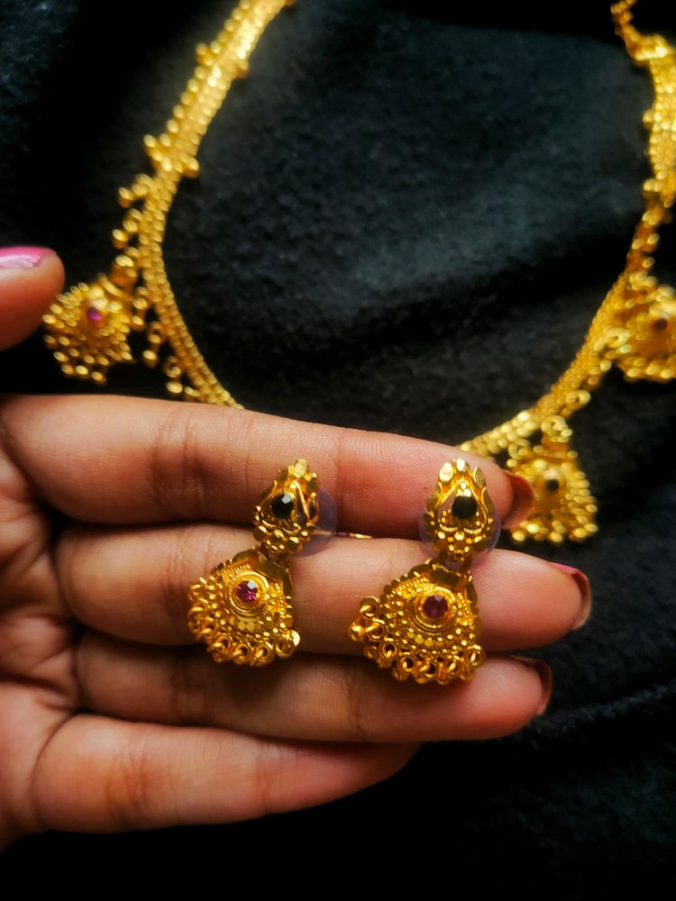 Gold Plated Short Necklace With Earrings