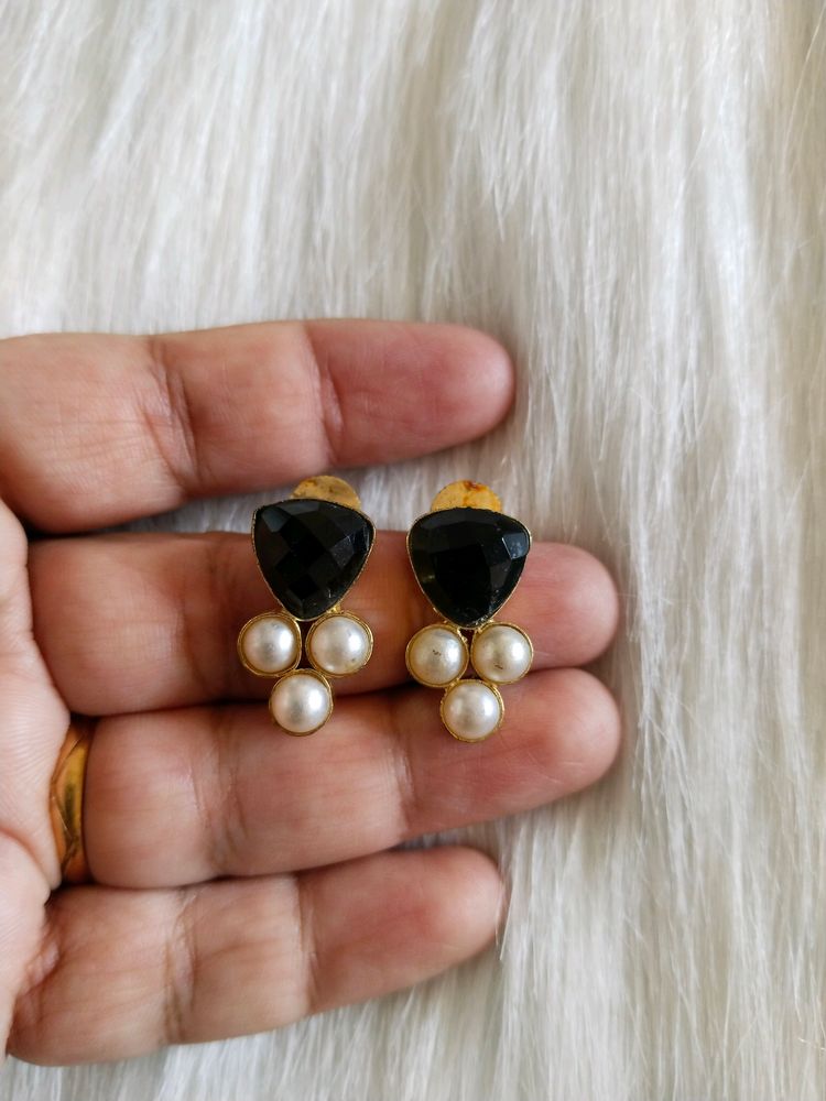 Black And Gold With Pearl Stud