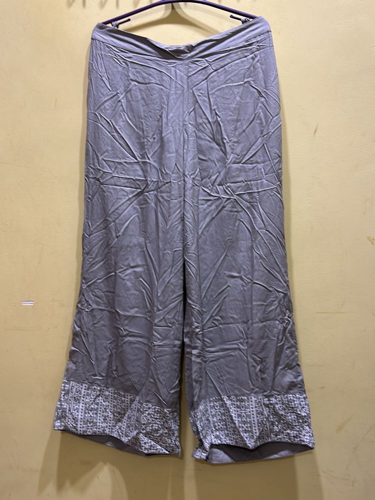 Avaasa Grey Palazzo Size L