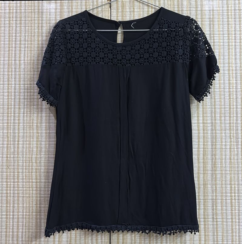 Beautiful Black-Colored Women top