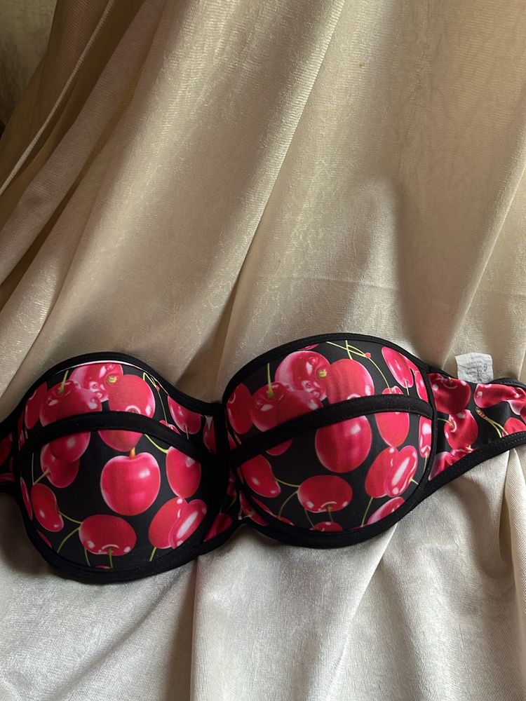 Cherry Strapless Bra