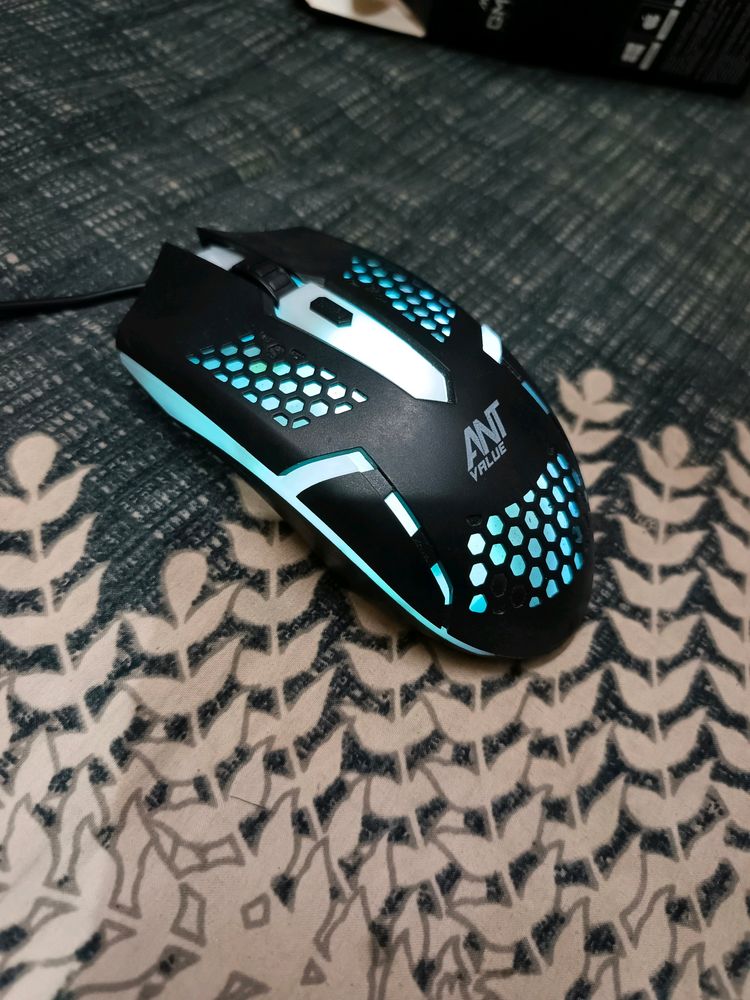 GAMING MOUSE AND COOLER