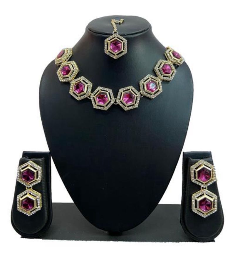 Chokar Style Necklace Set