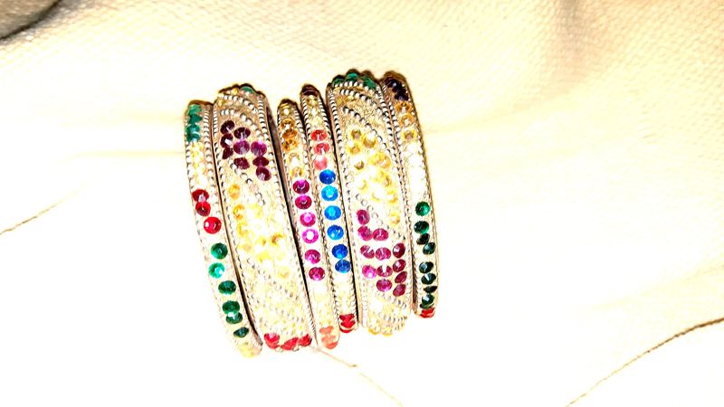 Side & Middle Bangles