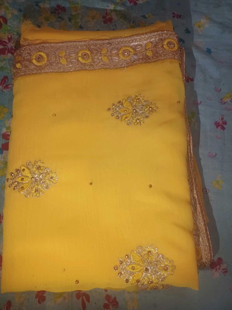 Yellow Chiffon Saree💛