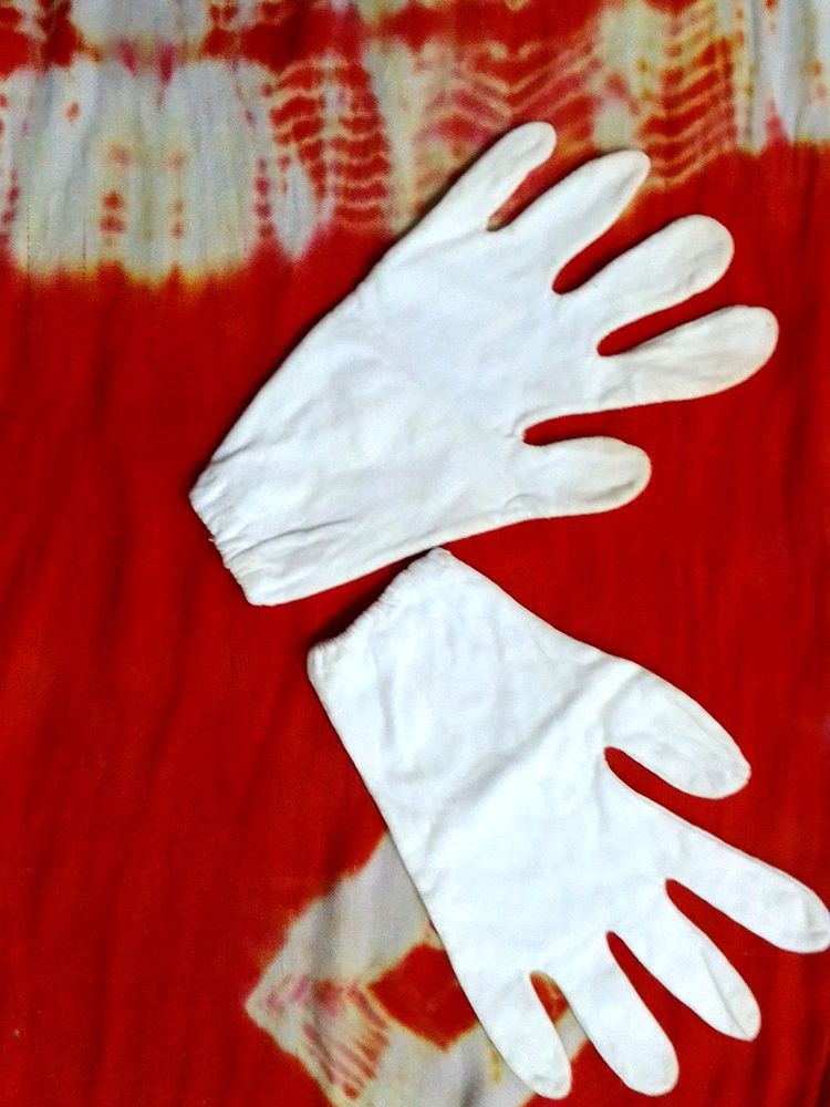 White Cotton Hand Gloves