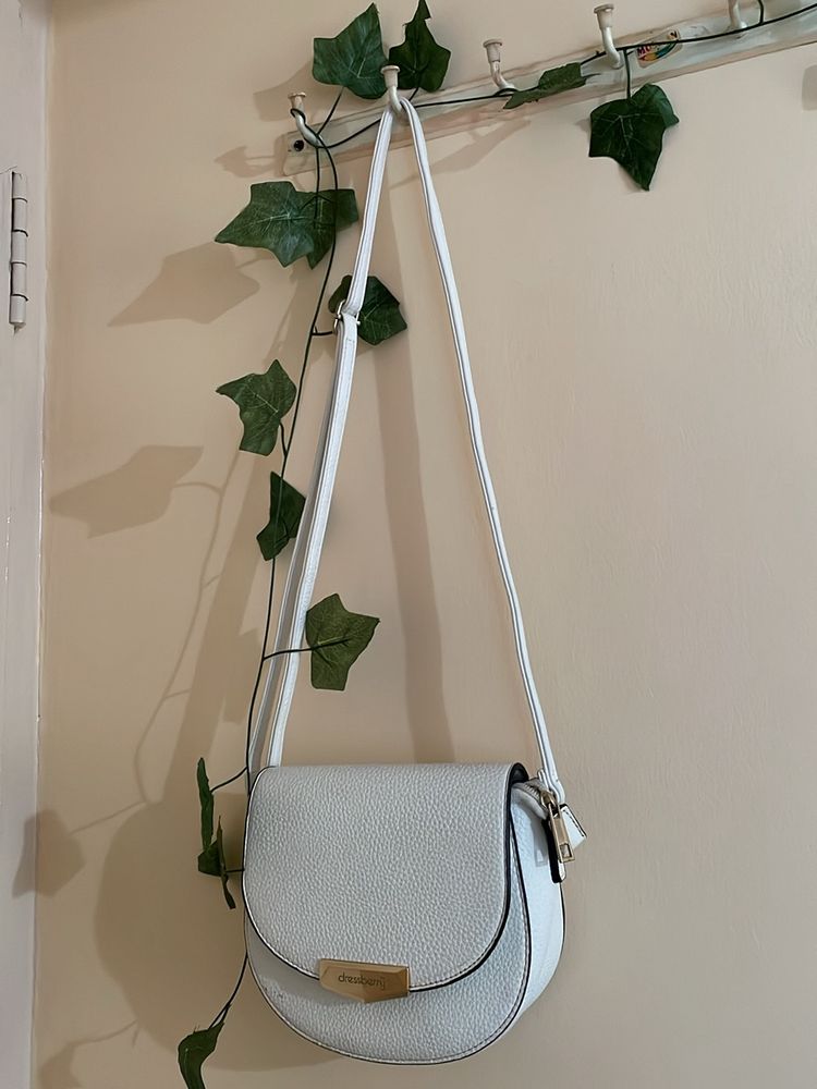 Dressberry Sling Bag