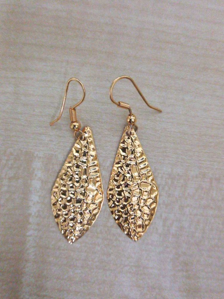 Gold Leaf Earring