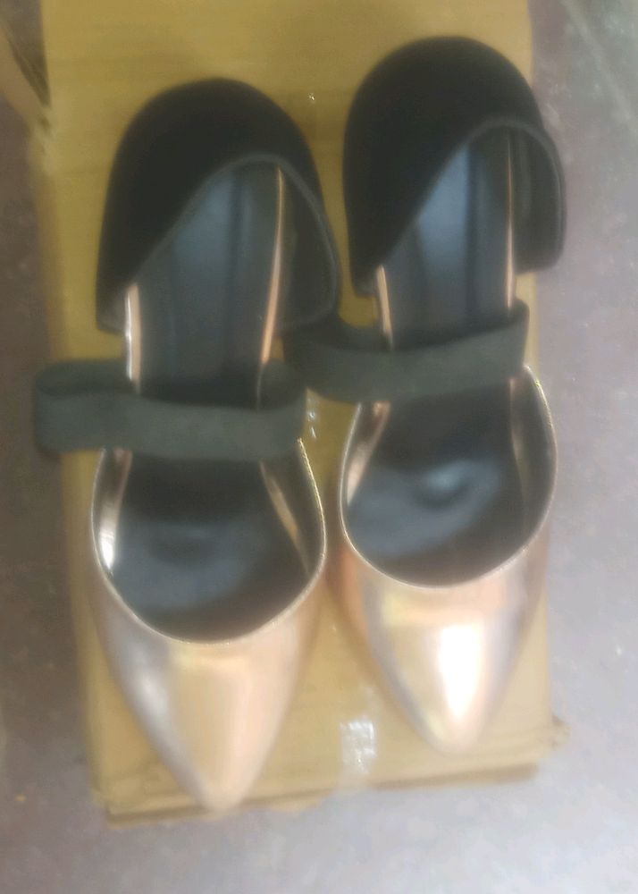Golden Heel Wedges