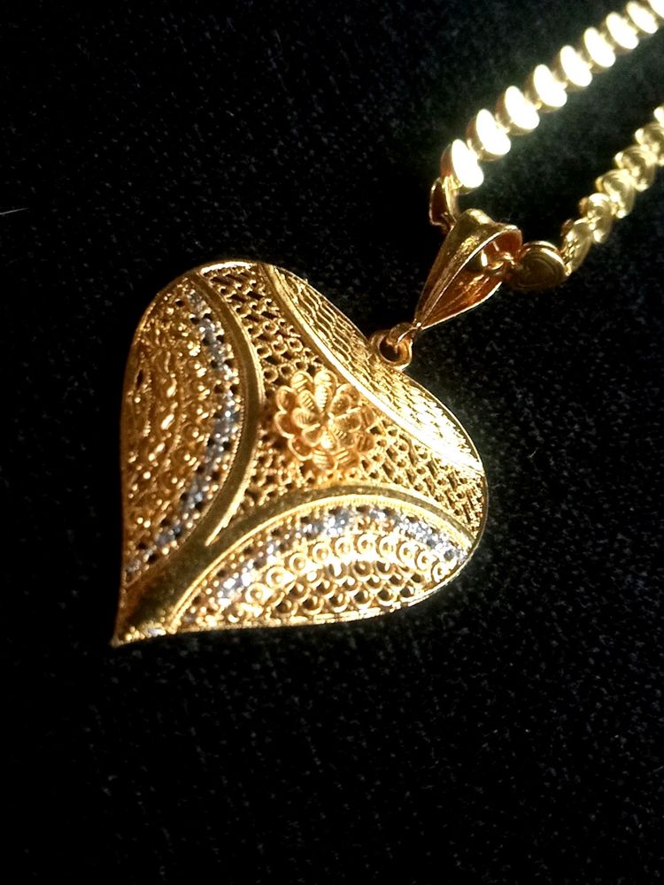 New Chain With Heart Pendent