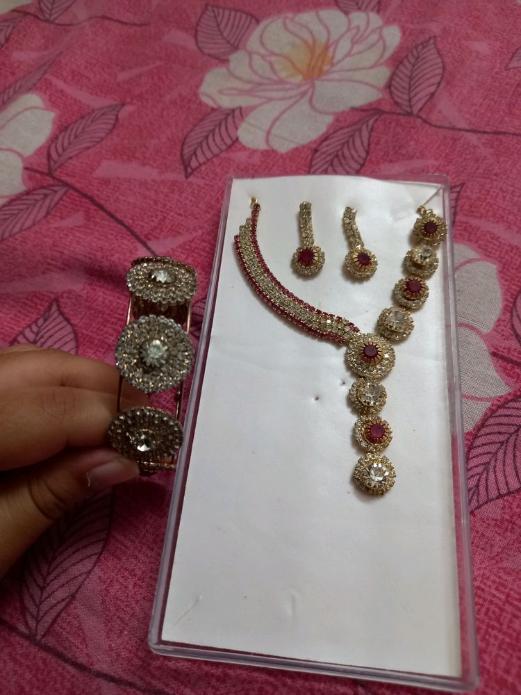 Nec Piece Set With Earrings And Bracelets