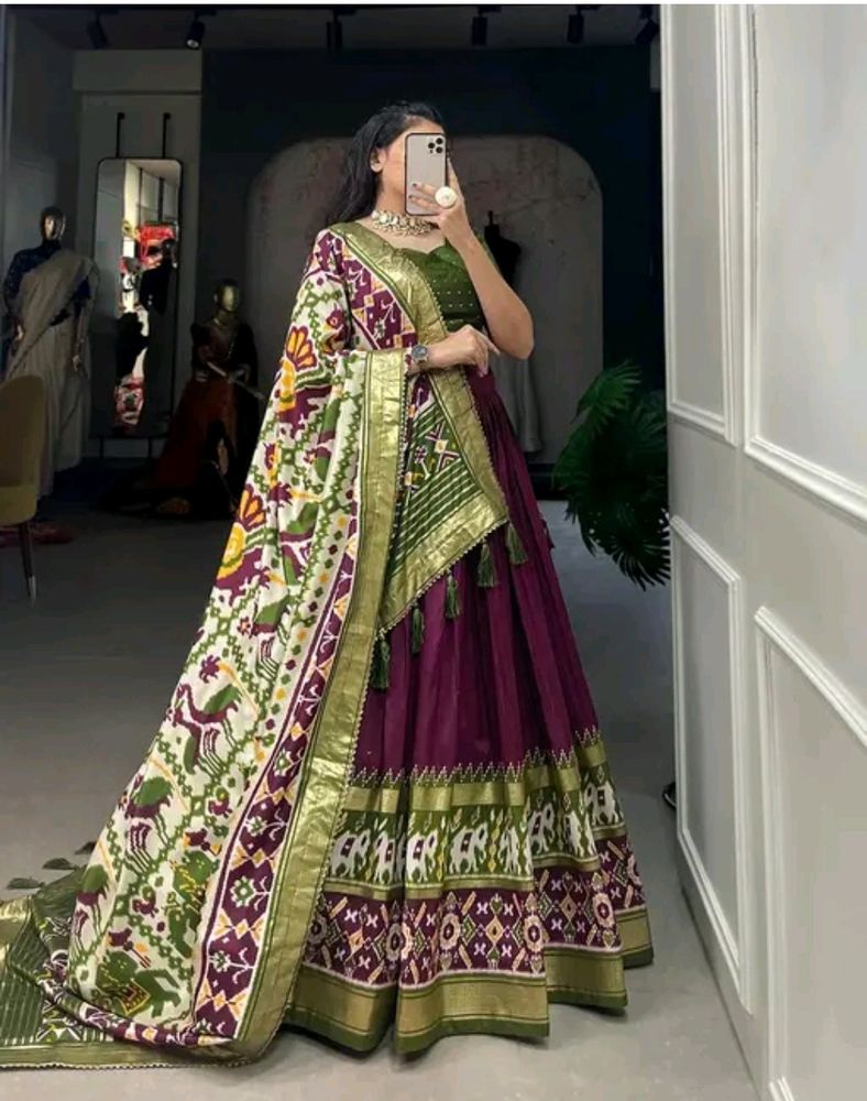 Patola Hathi Dhola Silk Lehenga